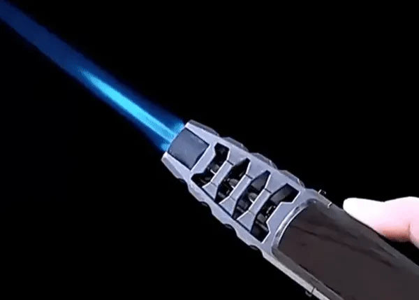 Stormaansteker: Jet Torch