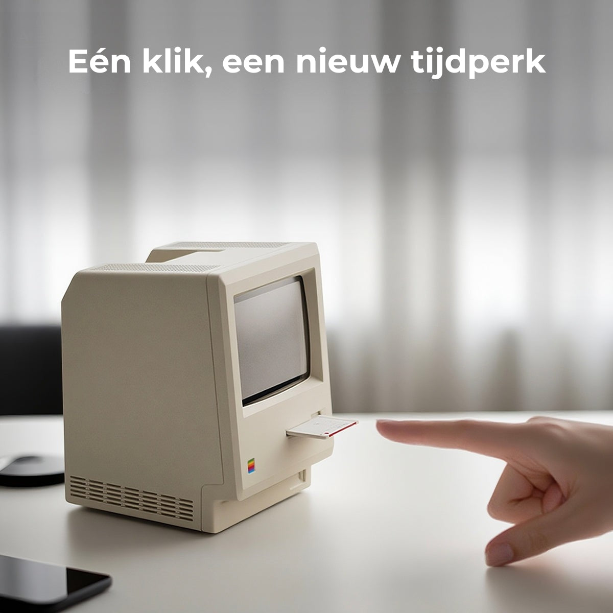 Maclock Retro Maclock Mini Mac Klok – GadgetReus